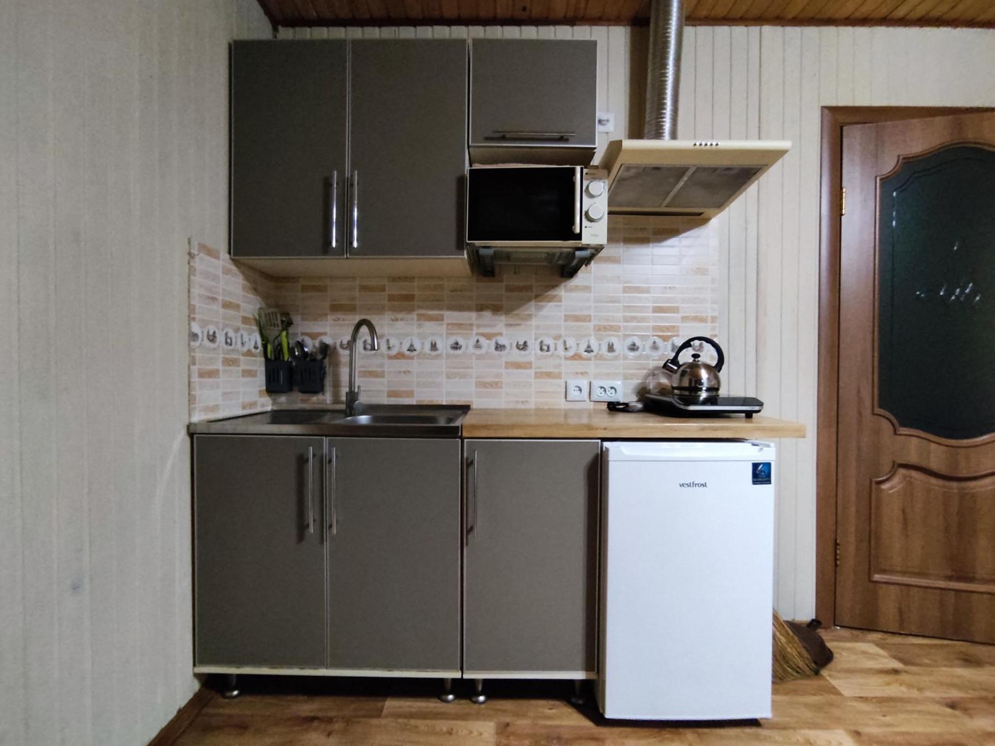 Апартаменти "У Кузьмича" 2 Mykulychyn Ngoại thất bức ảnh